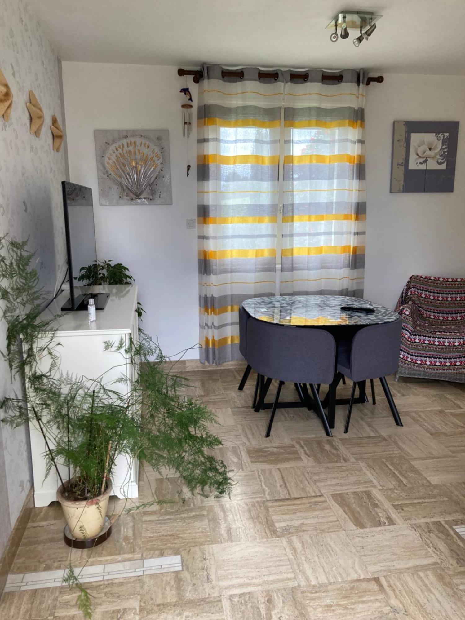 Loue Chambre Chez L Habitant Acces A La Cuisine A 10 Mn Des Plages Ploeven Εξωτερικό φωτογραφία